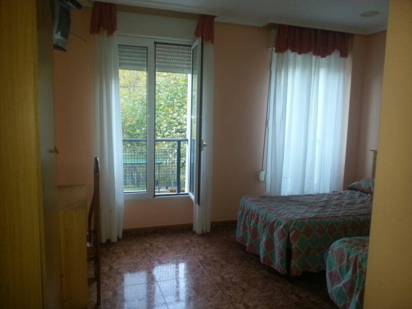Hotel Durtzi Sobron エクステリア 写真
